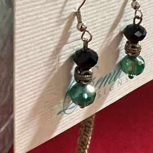 Premier Designs Black and Green Earrings #PDER1 - Picture 4 of 4